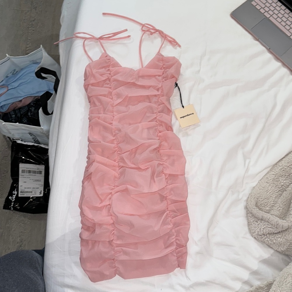Superdown mini dress size XS, Color baby pink, tie at top straps